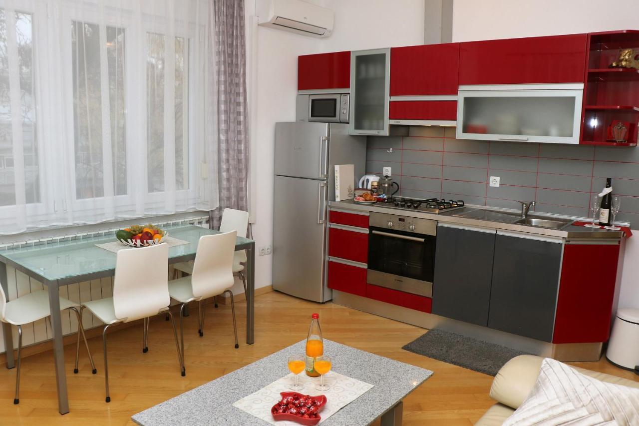 Apartment Elena 1, Zagreb City With Garage エクステリア 写真