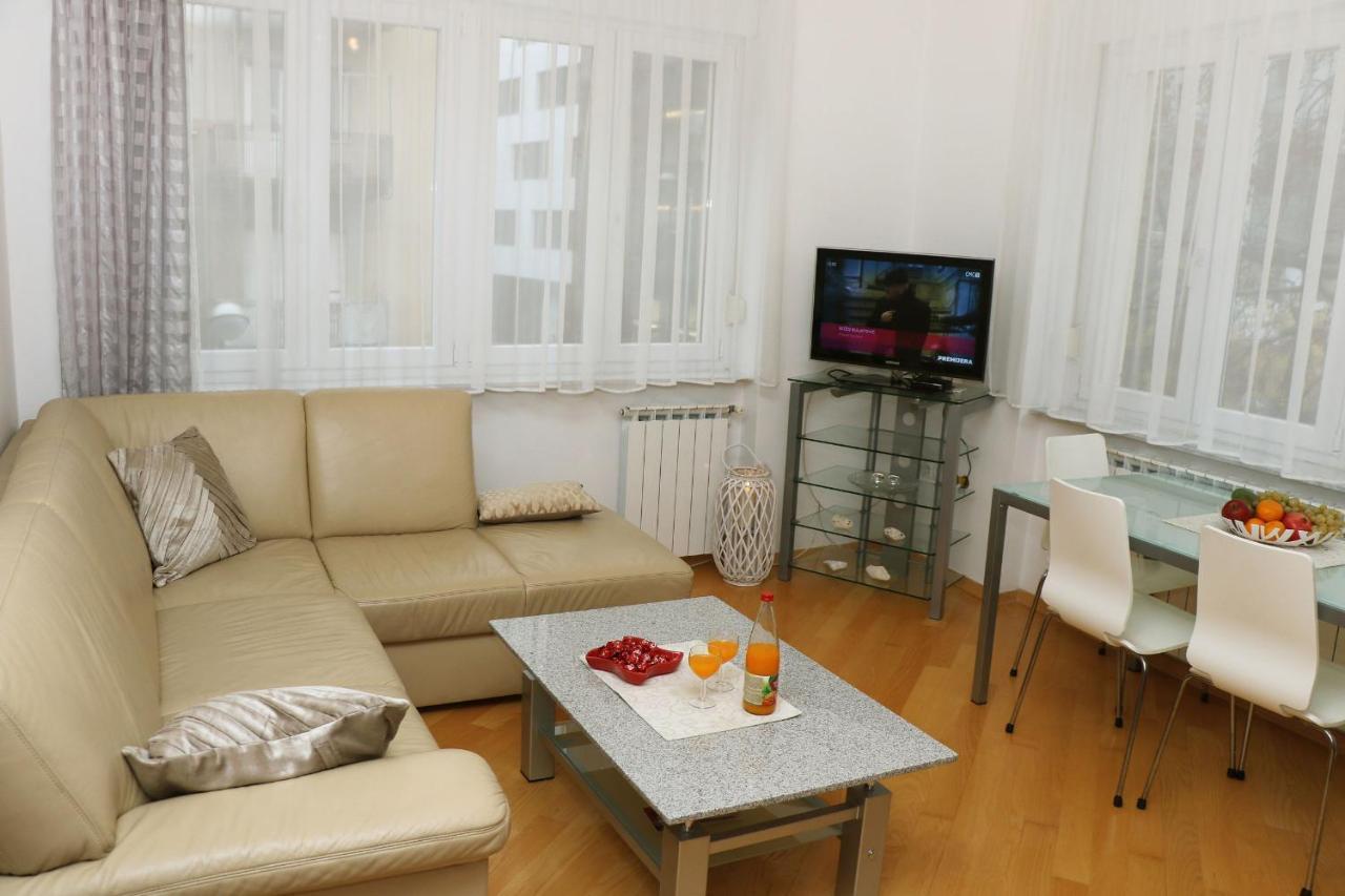 Apartment Elena 1, Zagreb City With Garage エクステリア 写真